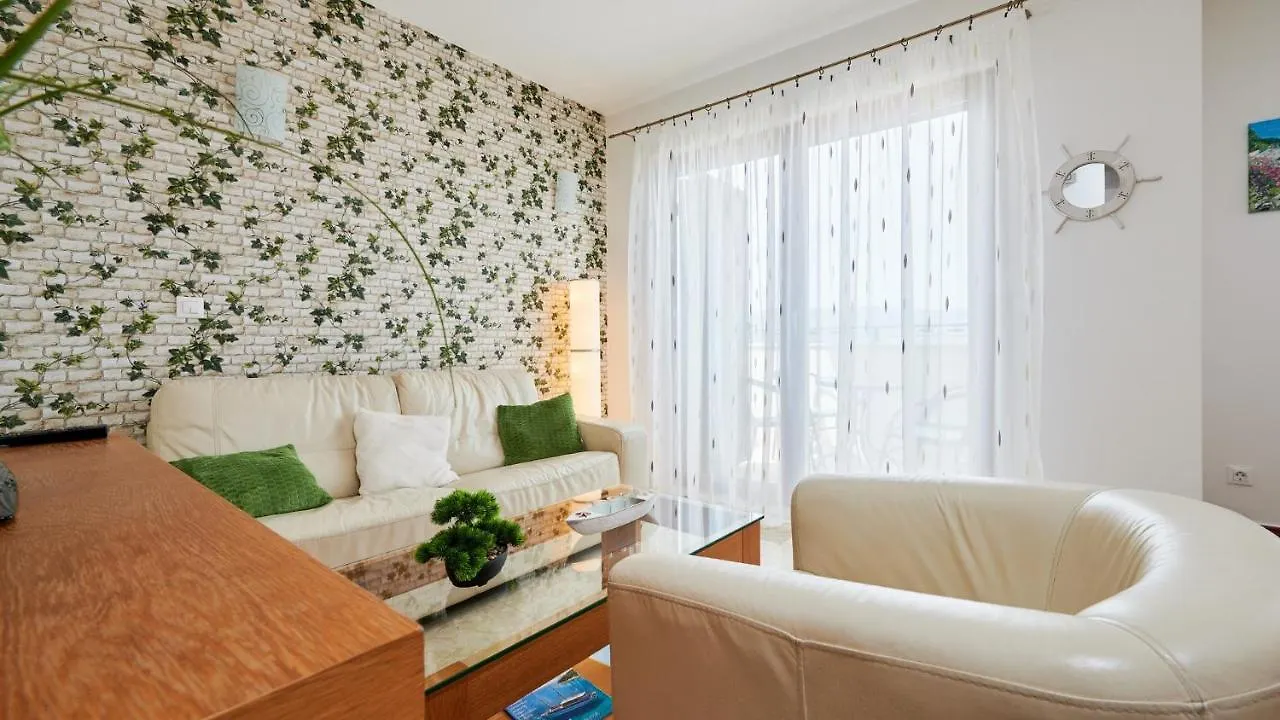Apartment Clementin Slatine